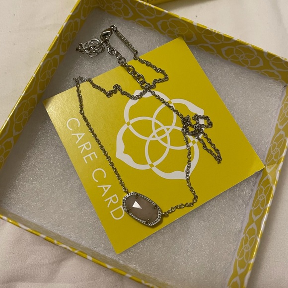 Kendra Scott necklace - Picture 1 of 4